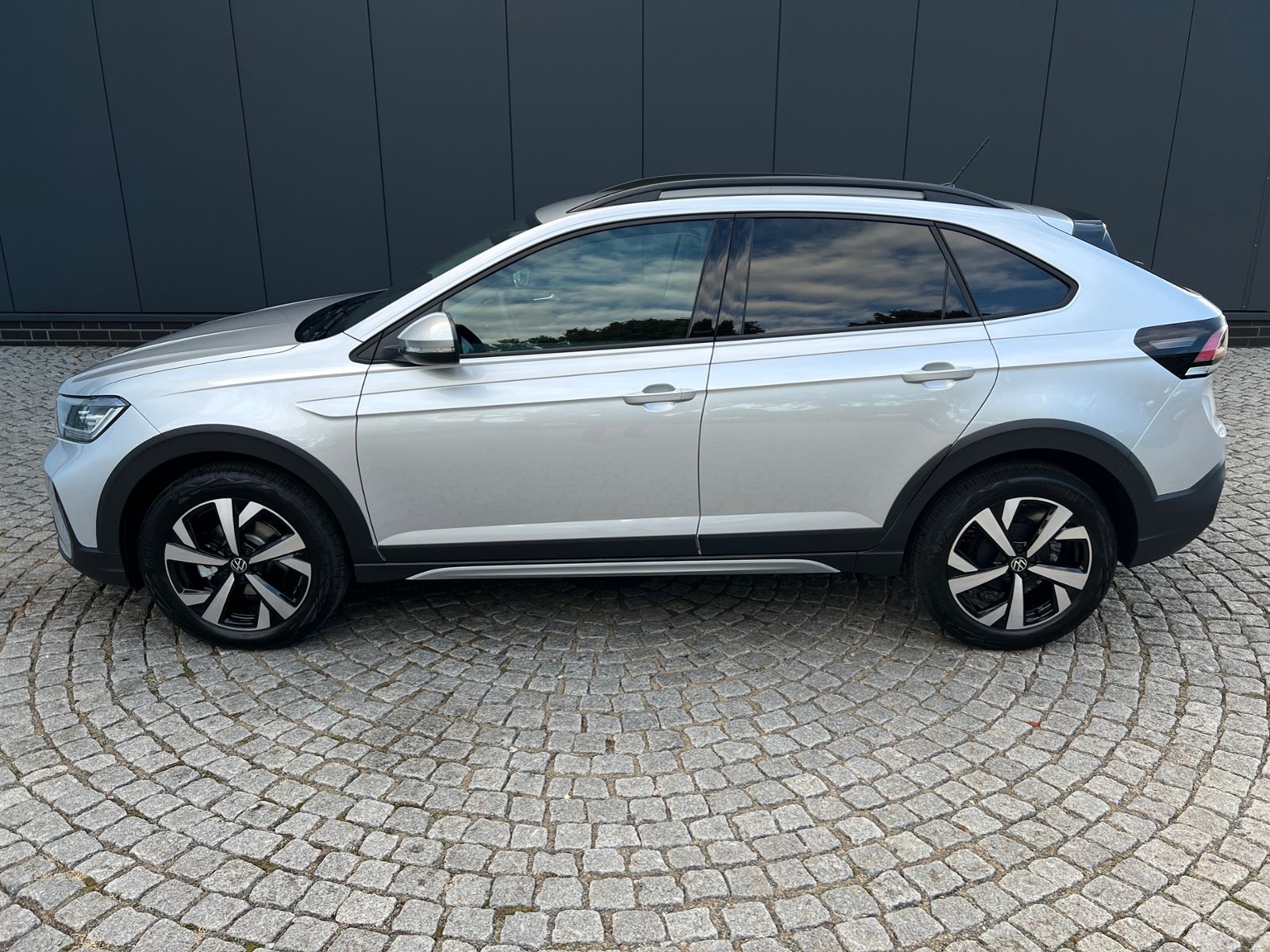 Fahrzeugabbildung Volkswagen Taigo Life 1.0 TSI *IQ.Light, ACC, Ready2Discove