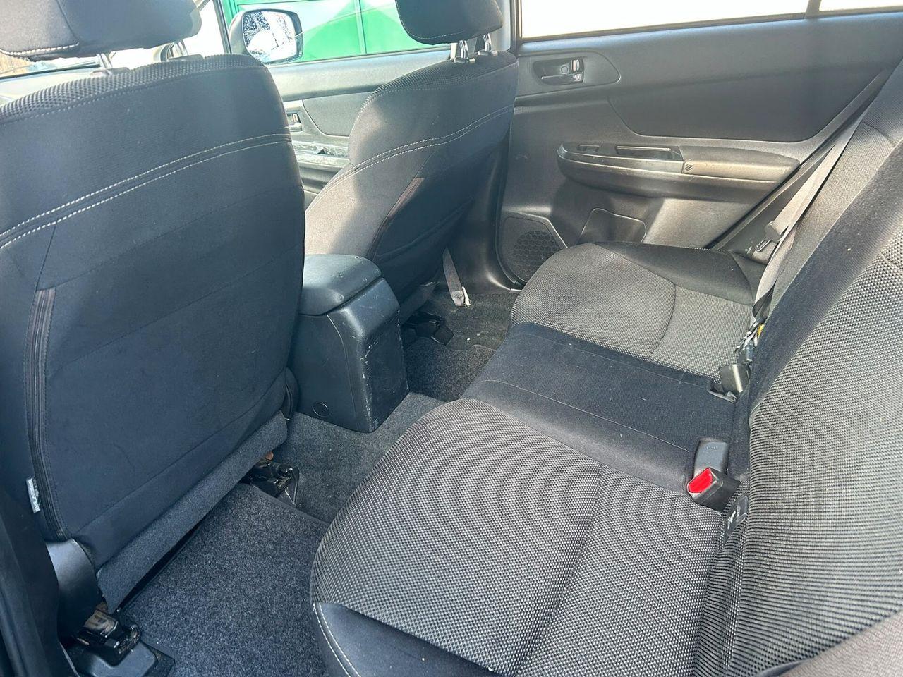 Subaru XV 2012 — photo 9