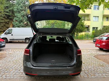 Volkswagen Passat Variant - 9