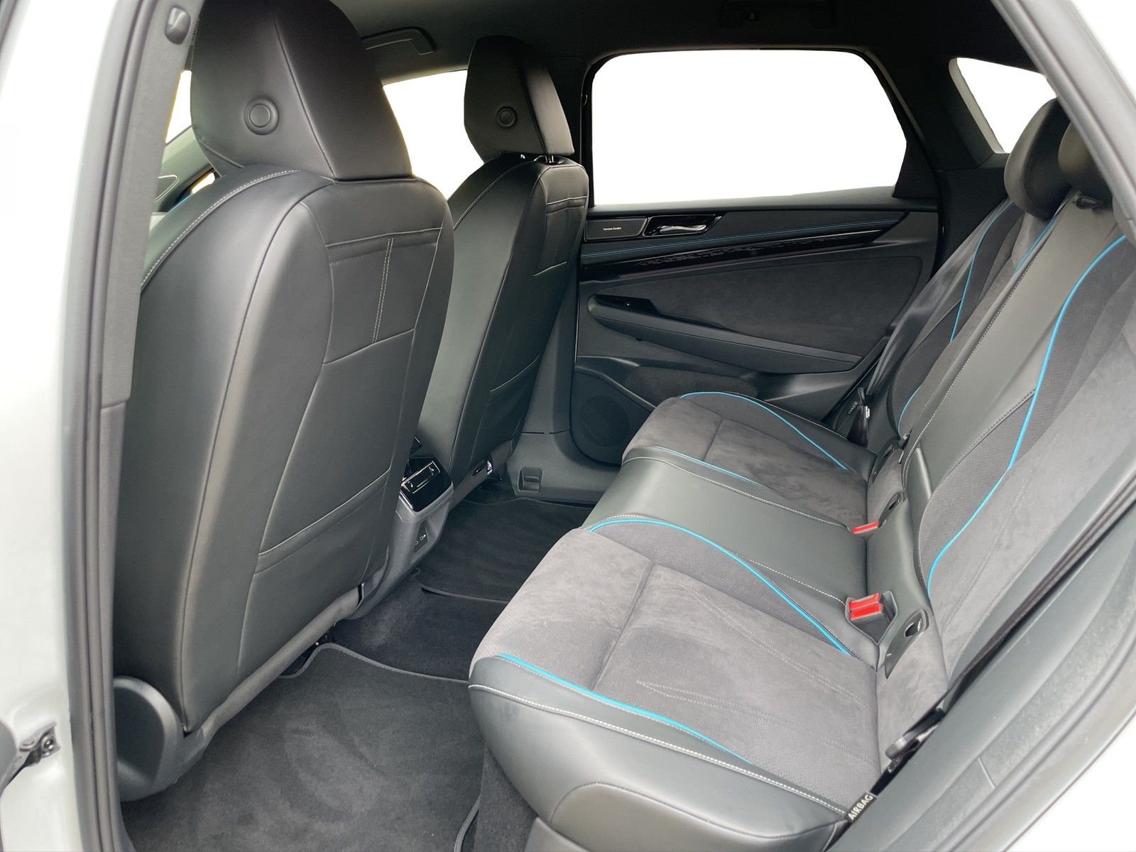 Volkswagen ID.7 Pro AREA-VIEW MATRIX HEAD-UP NAVI KLIMA LM foto 14