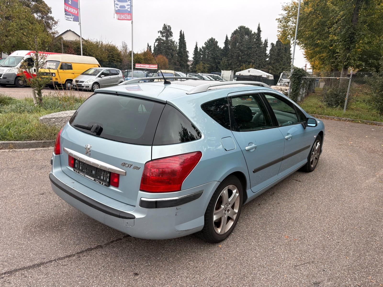 Peugeot 407 2004 — rear view