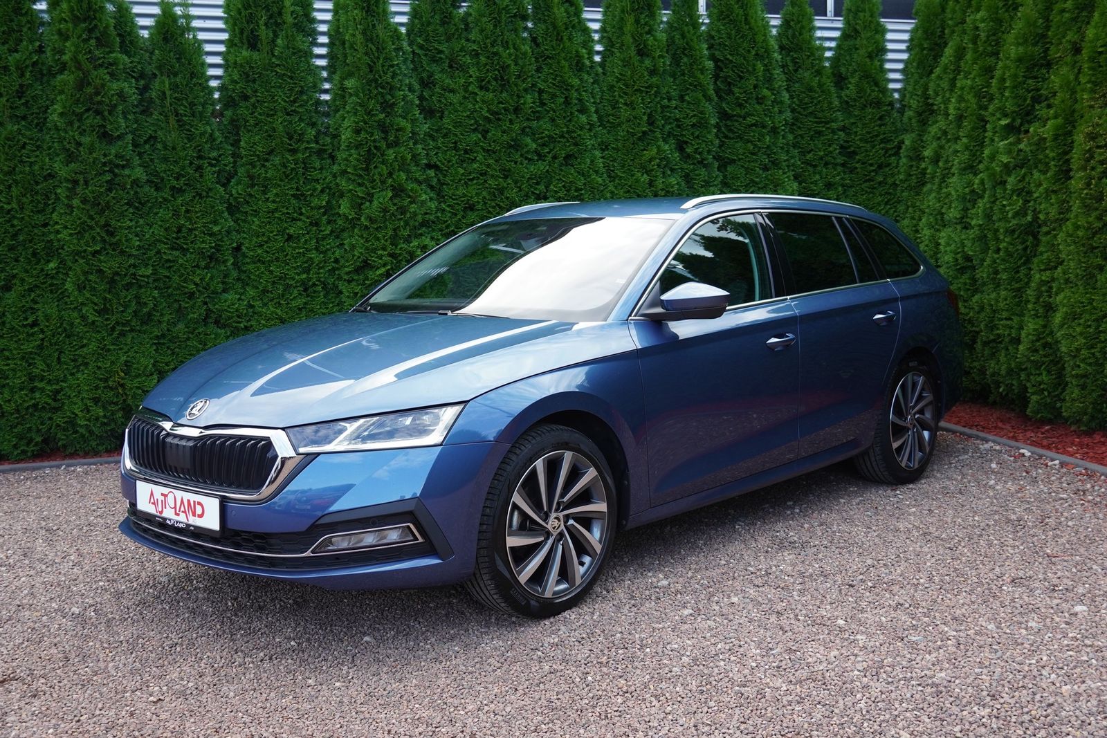 Skoda Octavia Combi 1.5 TSI Style LED AHK Tempomat USB imagem 2