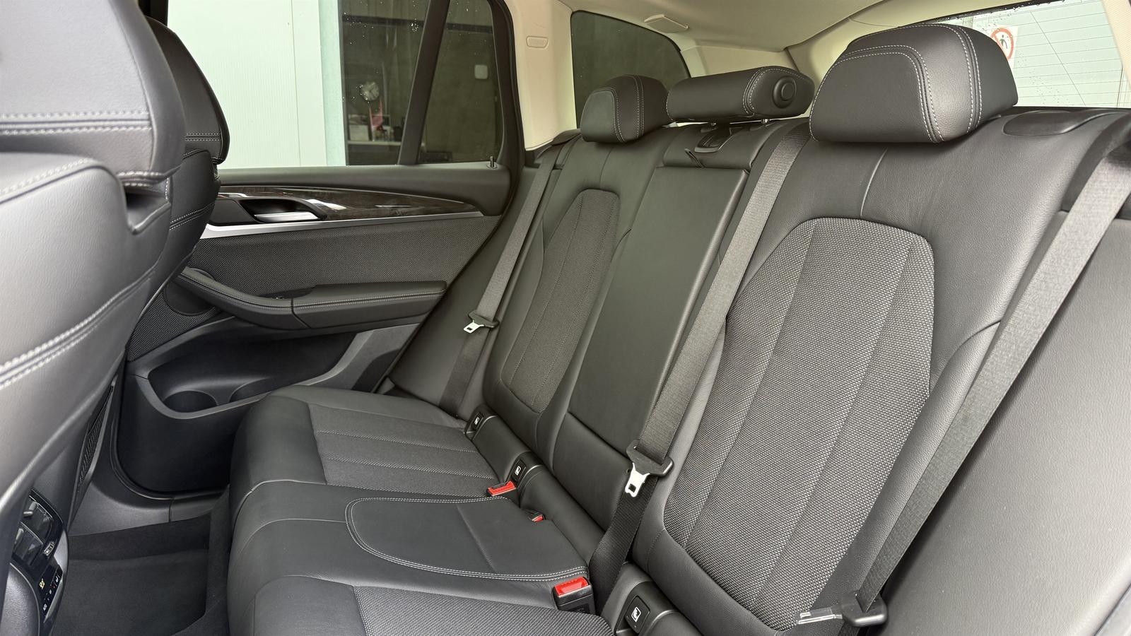 BMW X3 xDrive20d xLine LED Navi Komfortzg SHZ PDC Te