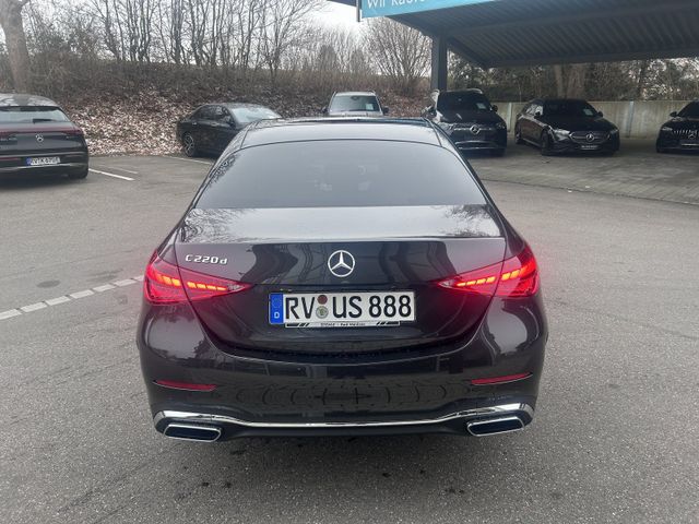 Mercedes-Benz C 220