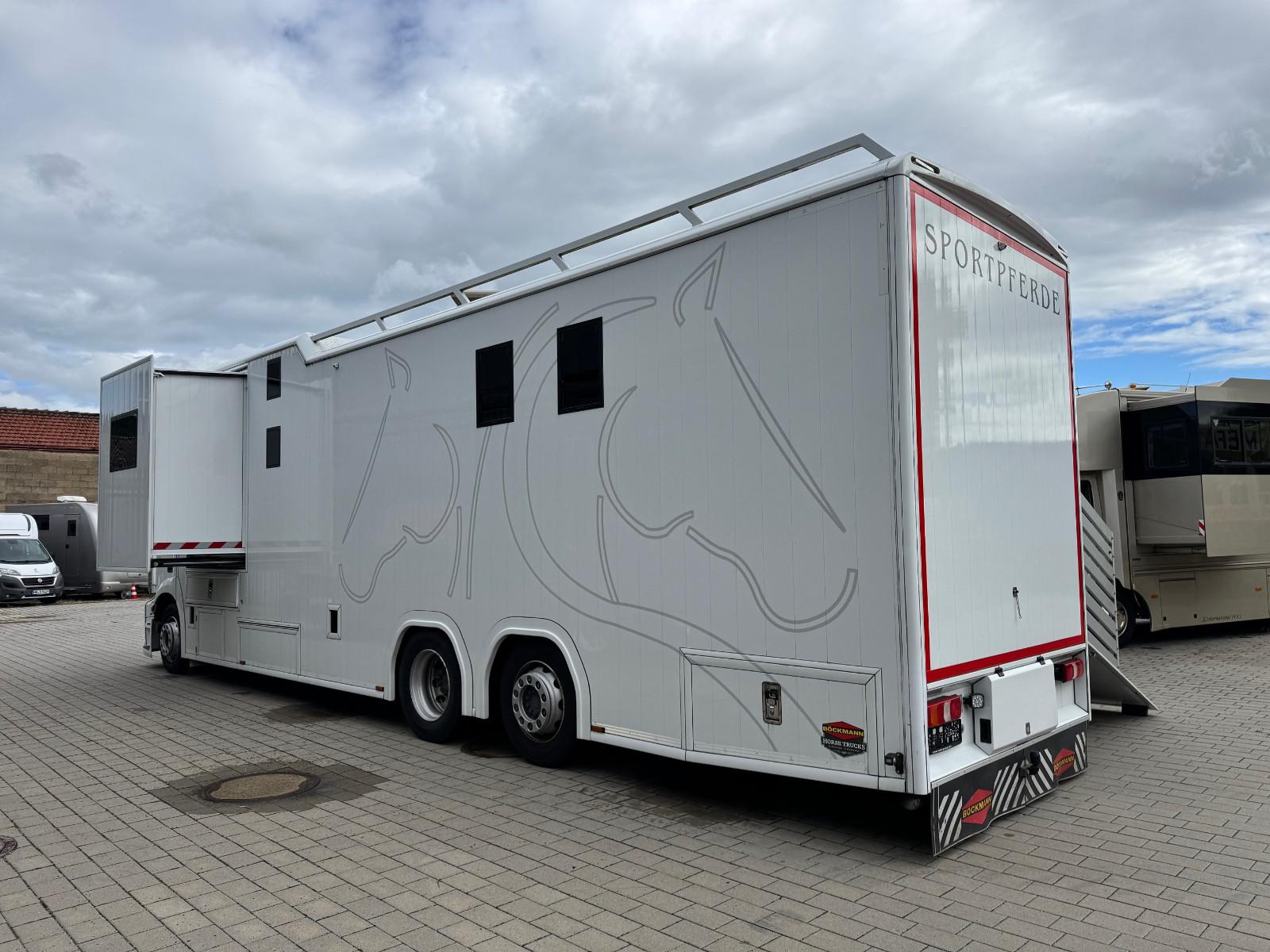 Mercedes-Benz 2540 Antos. 5-6 Pferde,Wohnung Pop Out