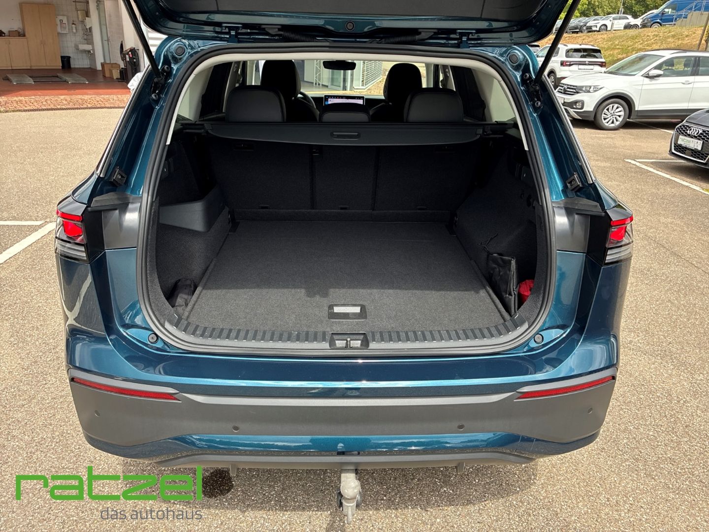 Fahrzeugabbildung Volkswagen Tayron 1.5 eTSI 5Jahre Garantie StandHZG AHK-kla