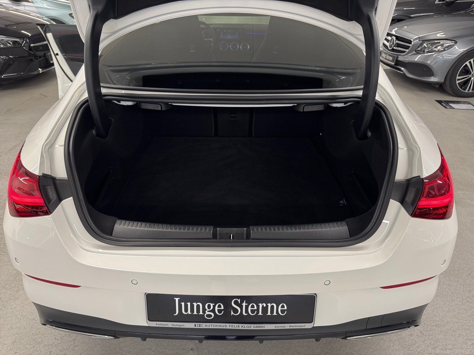 Fahrzeugabbildung Mercedes-Benz CLA 200 AMG Plus*Burmester*Pano*Disto*HUD*Night*