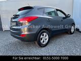 Hyundai ix35 2.0 163PS 4xSHZ PDC Klima Keyless Tempomat - Hyundai ix35: Allradantrieb, 2.0