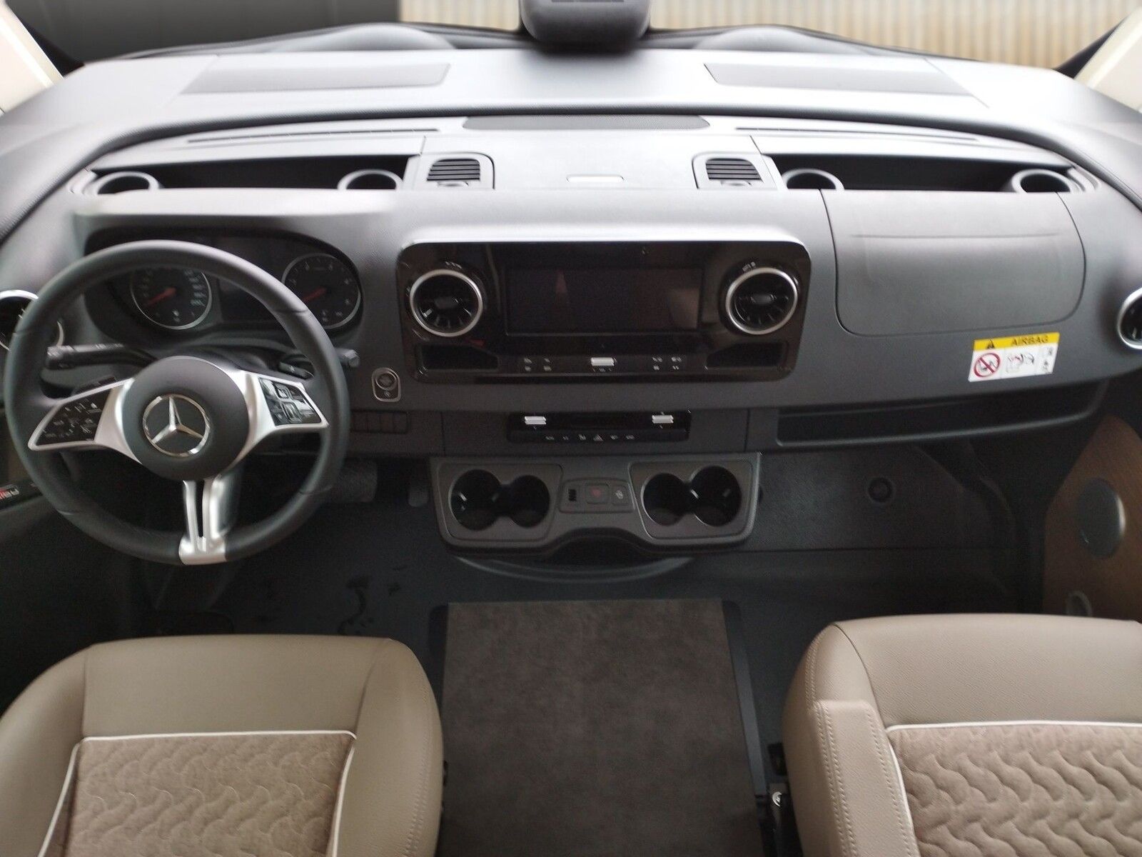 Fahrzeugabbildung Malibu I 490 RB LE comfort Mercedes