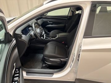 Hyundai TUCSON - 8