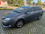 Toyota Avensis Kombi Executive Navi Kamera SHZ - Toyota Avensis Gebrauchtwagen in München