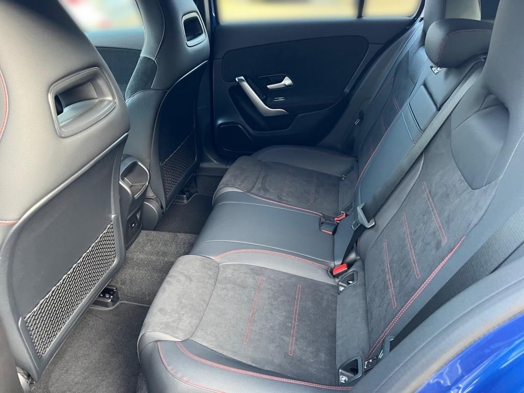 Fahrzeugabbildung Mercedes-Benz A 180 +AMG-ADVANCED-PLUS+WINTER-PAKET+DISTRONIC+