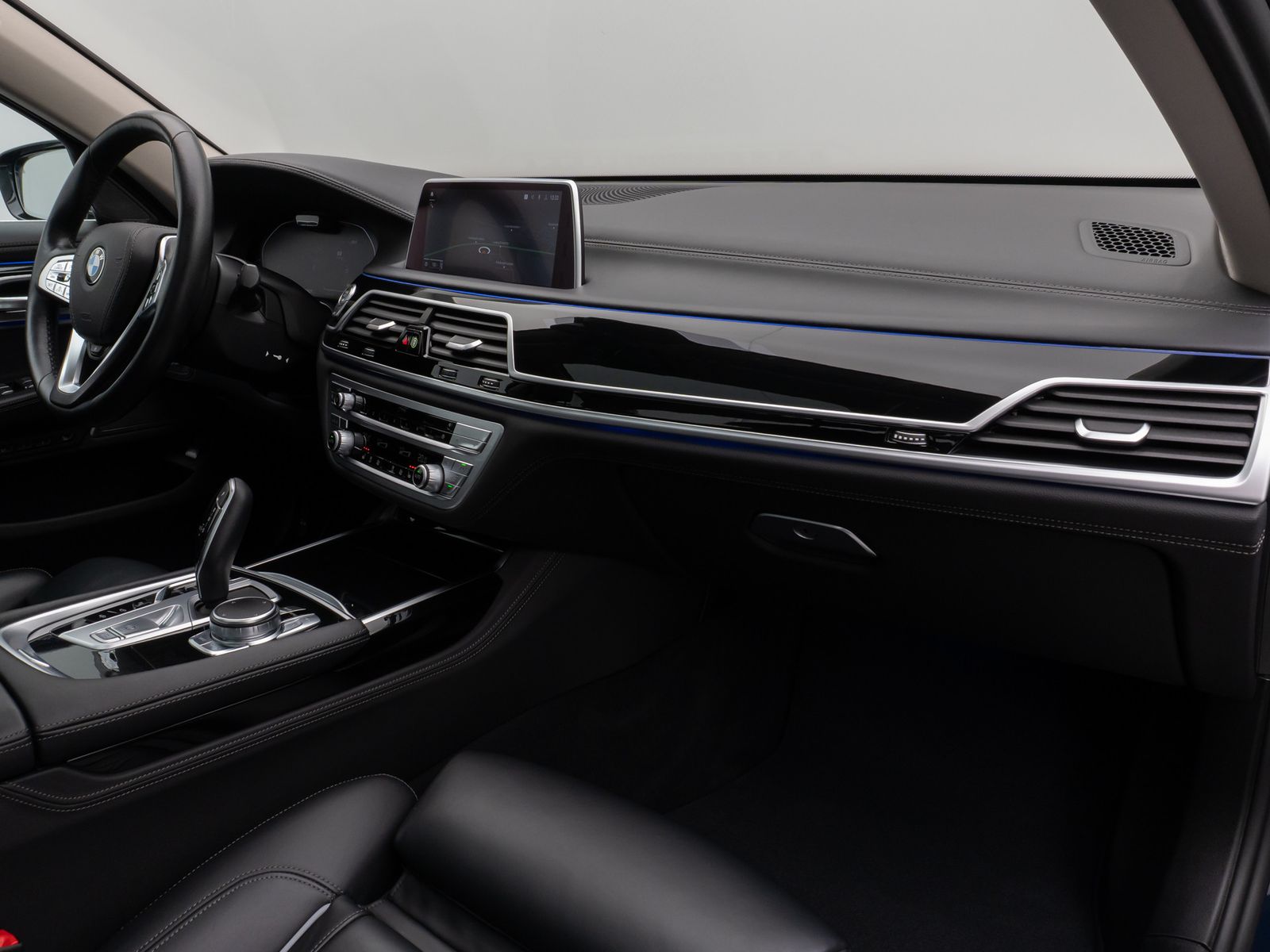 Fahrzeugabbildung BMW 750Li xD 360°Panorama Laser HUD H/K Massage ACC