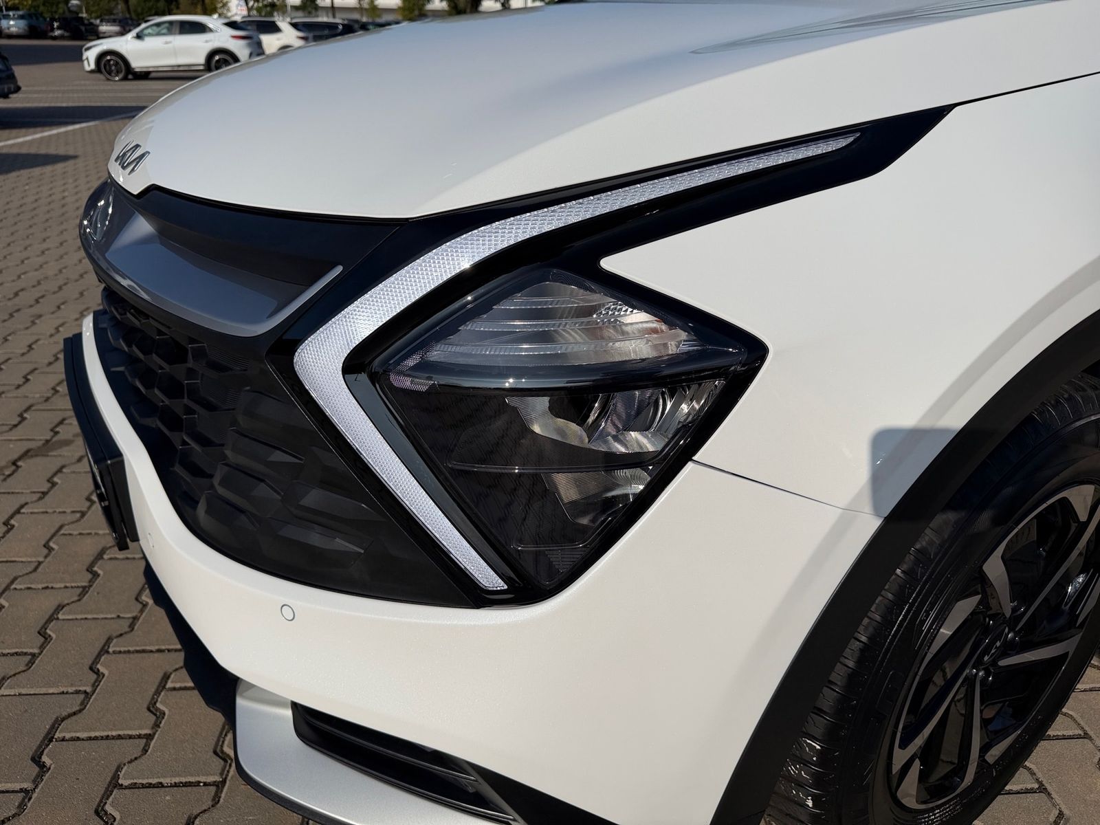 Fahrzeugabbildung Kia SPORTAGE 1.6T 2WD VISION KOM