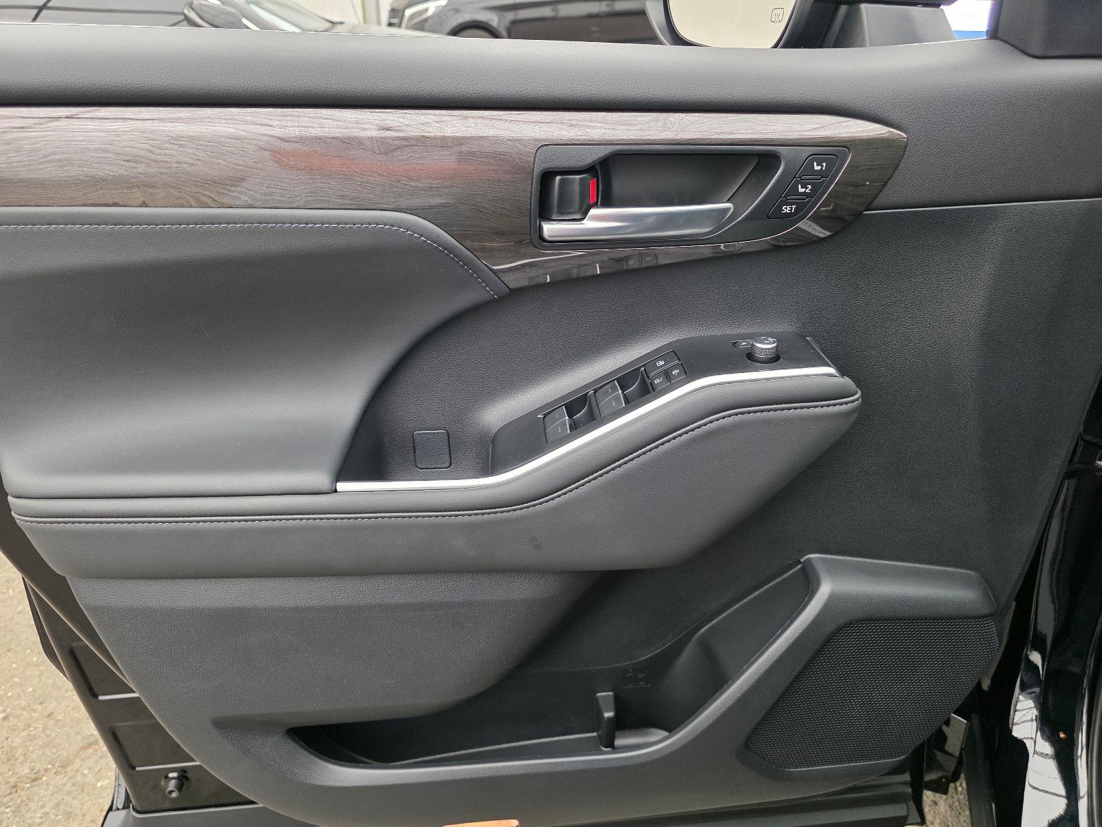 Fahrzeugabbildung Toyota Highlander Platinum T1: 59.000 EURO , Stock !!!
