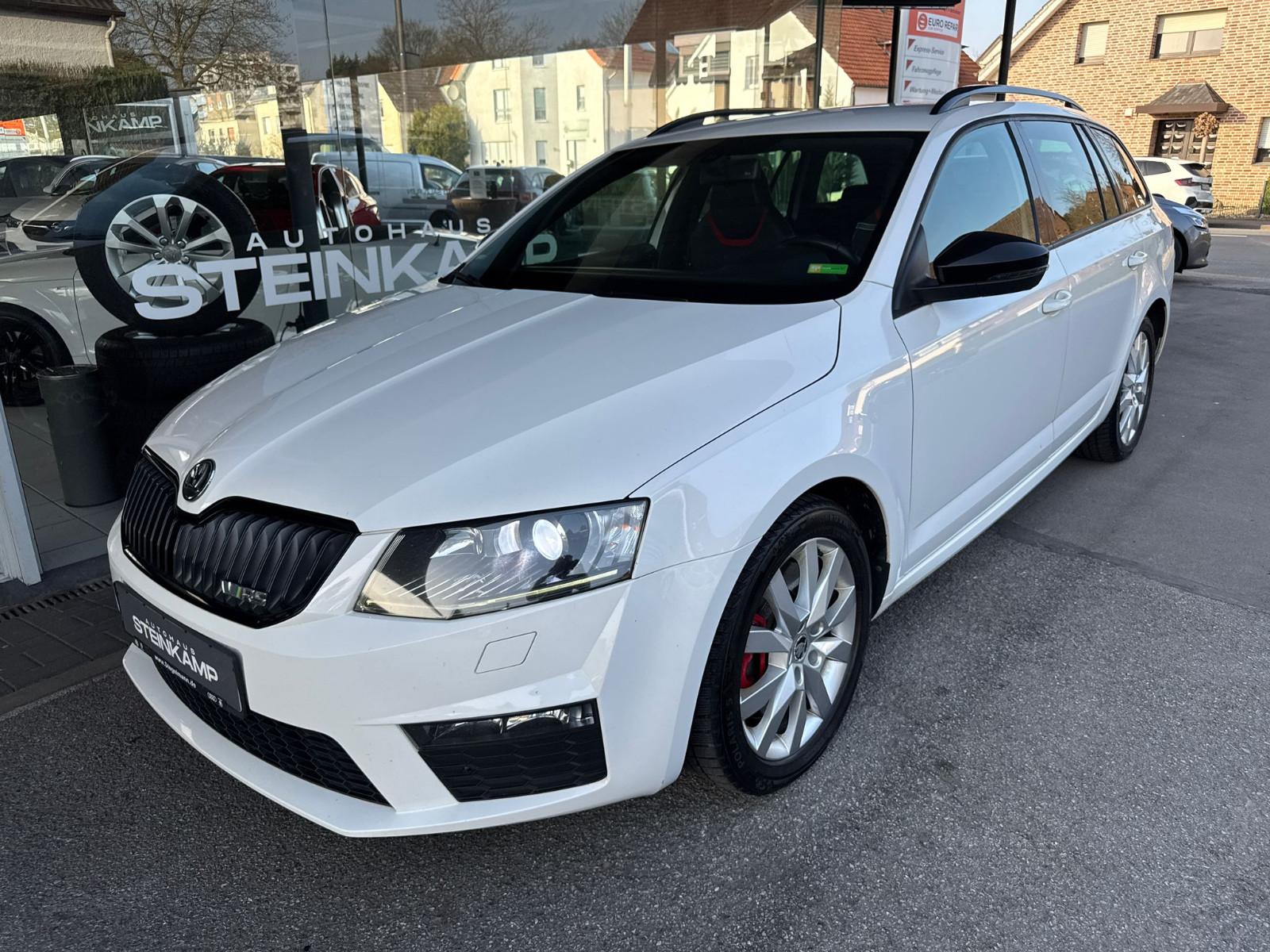 Skoda Octavia 2.0 TDI Combi RS * Leder *NAVI*XENON*PDC