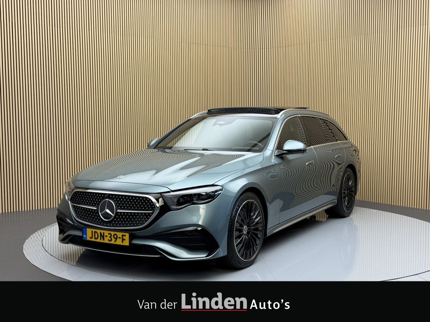 Mercedes-Benz E 300 Estate e Sport Edition AMG Line | HyperScr