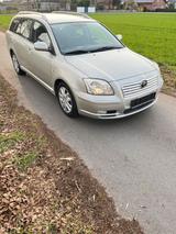Toyota Avensis 1Hand Tüv Neu - gebrauchte Toyota Avensis aus dem Jahr 2004