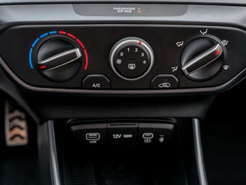 Hyundai Bayon 1.0 Trend 2WD Kamera Navi Spurhalteassi.