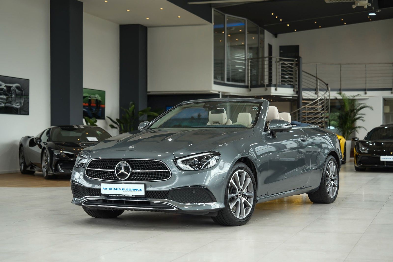 MERCEDES-BENZ E 400 d Cabrio 4Matic*AVANTGARDE*MULTIBEAM*360°K