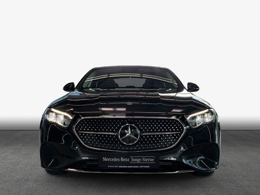 Mercedes-Benz E 200 Avantgarde Advanced|4D-HiFi|KomfortP|Stand imagem 3