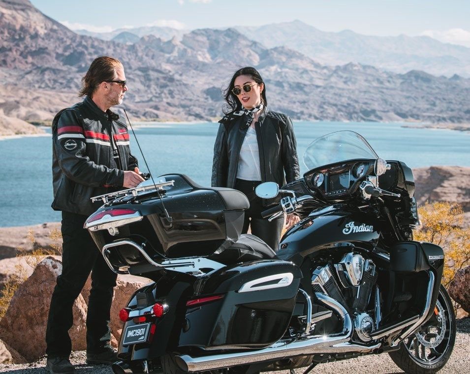 Fahrzeugabbildung Indian Roadmaster Powerplus Dark Horse with 112