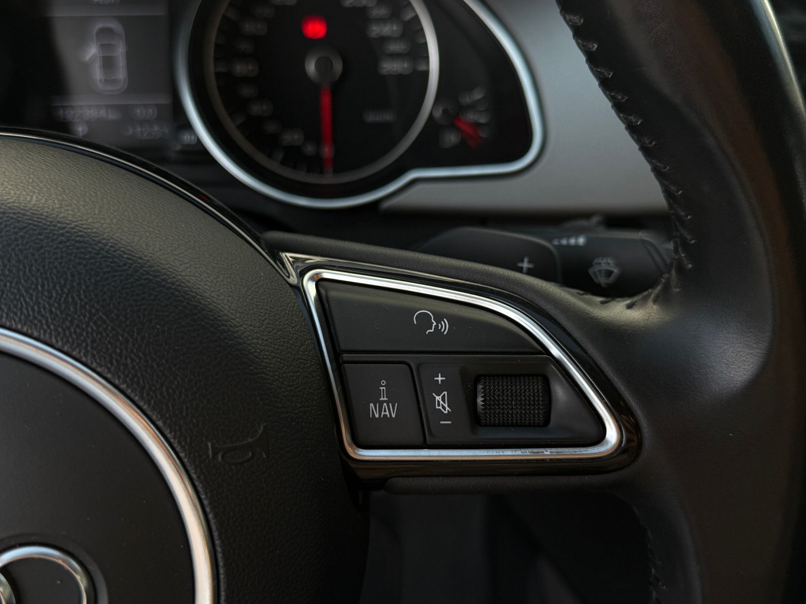 Fahrzeugabbildung Audi A5 Sportback 2.0 TDI Aut Bi-Xenon Sportsitze Kam