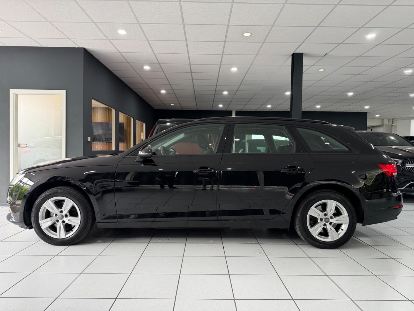 Audi A4 Avant*AUTOMATIK*PARK-A*LED*E-HECK*NAVI*3-ZONE