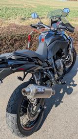 Suzuki  V-Strom 800 DE Black - Suzuki Motorräder in Chemnitz