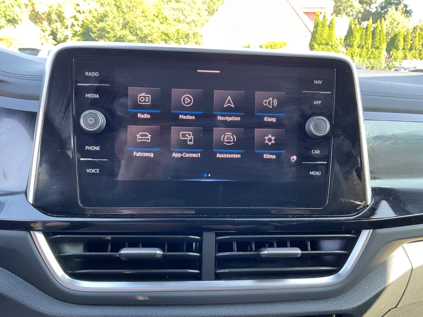 Fahrzeugabbildung Volkswagen T-Roc Cabriolet 1.5 TSI DSG R-Line,LED,ACC,Carpl