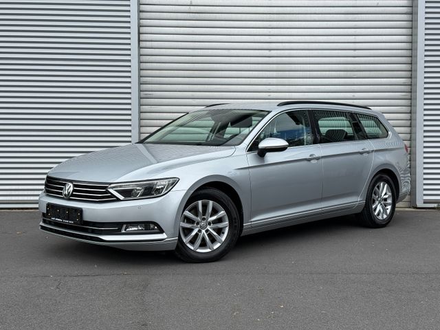 Volkswagen Passat Comfortline DSG ACC Navi PDC SHZ Massage