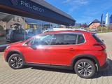 Peugeot 2008 Allure PureTech 110 EAT6 Stop&Start - Peugeot 2008: 1.6