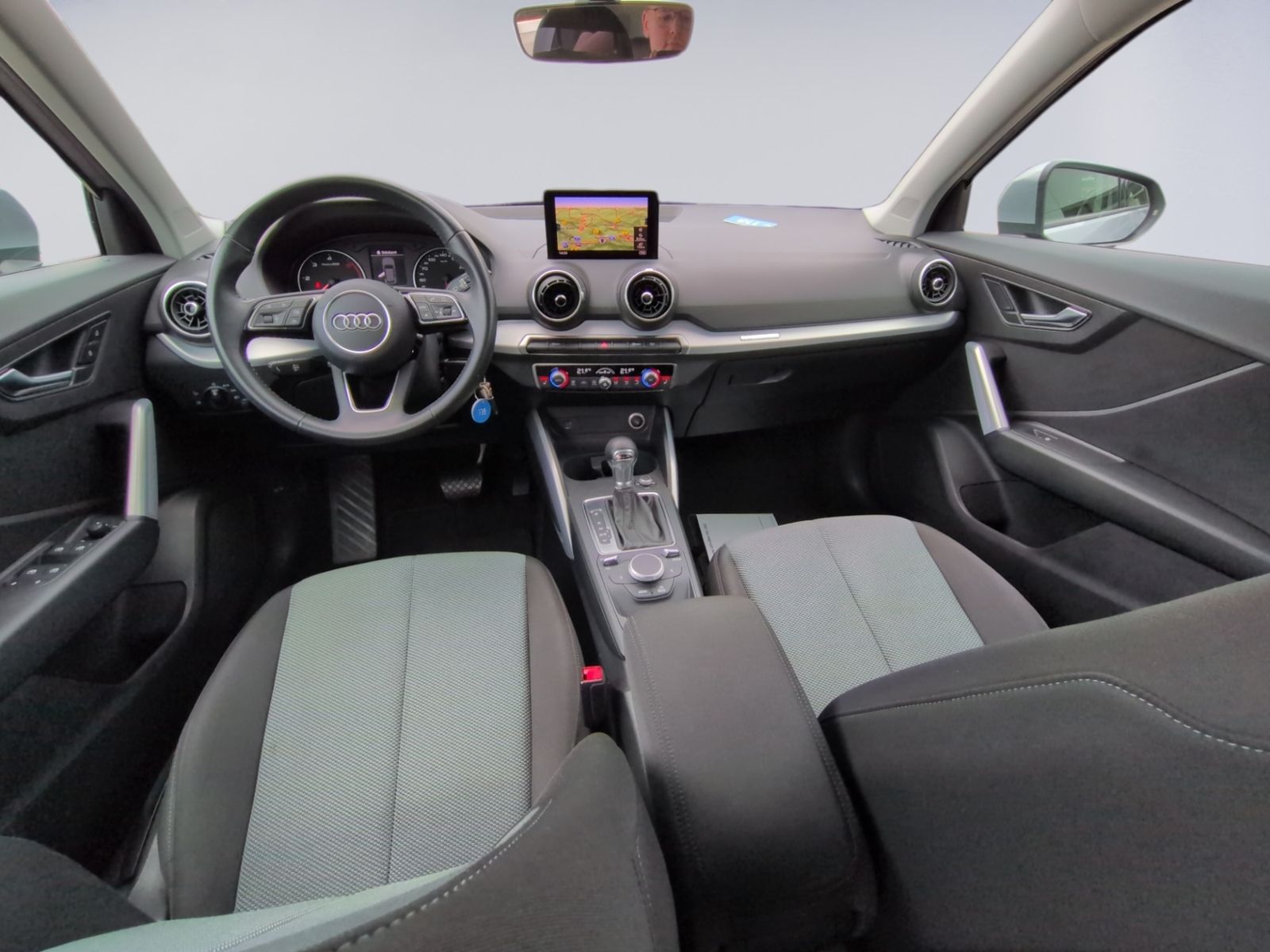 Q2 Design 30 TDI S tronic LED+GRA+PDC+SHZ