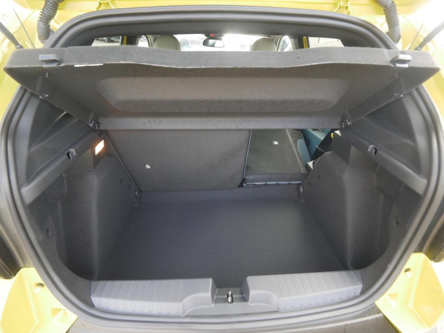 Fiat Grande Panda LA PRIMA HYBRID 1.2 eDCT 110 PS WIN