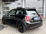 MINI Cooper SE Classic Trim Ambiente Tempom. LED Pano - MINI Cooper SE: Trim L