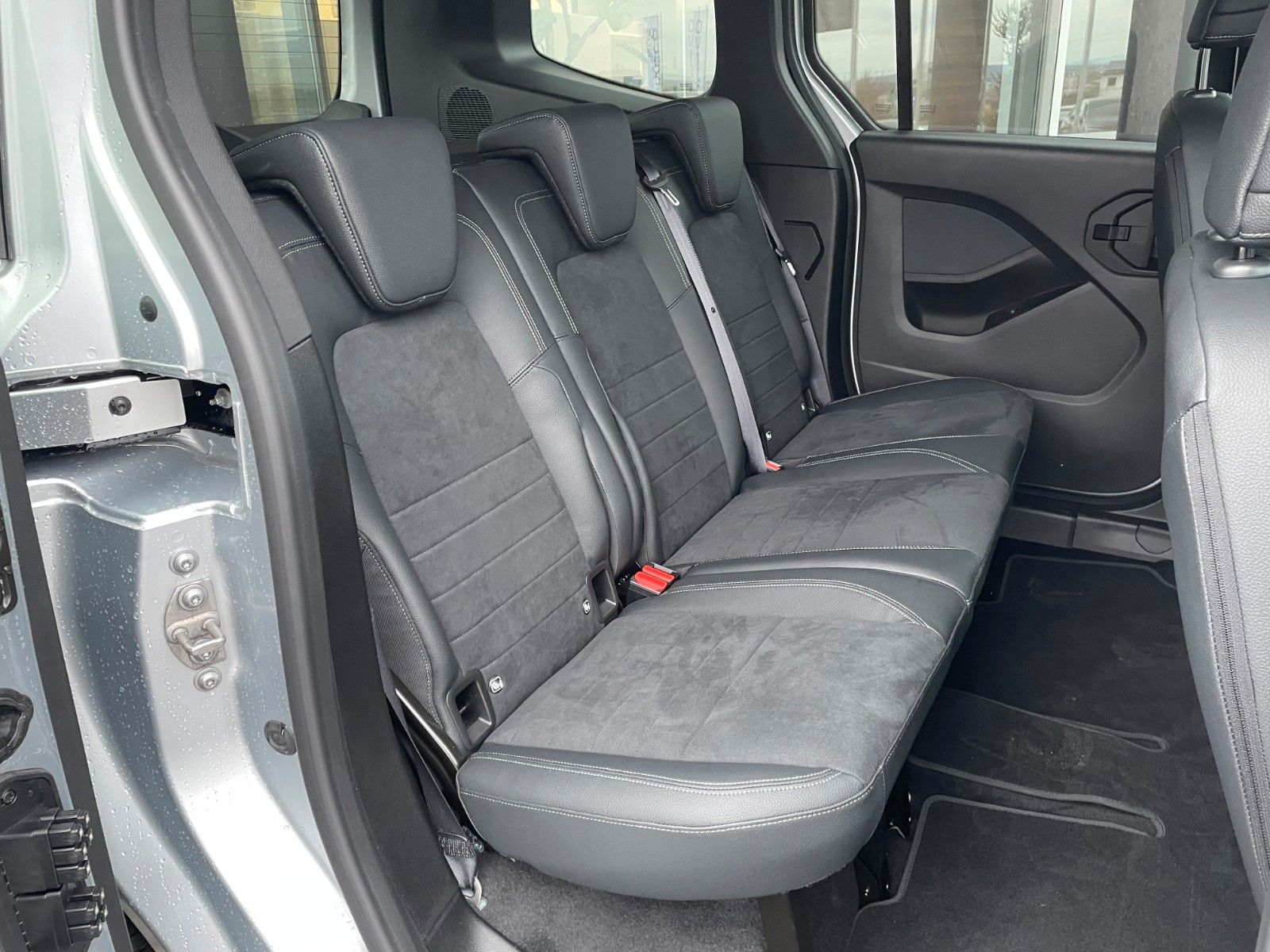 Fahrzeugabbildung Mercedes-Benz T 180 d Progressive Edition Kamera LED MBUX SHZ