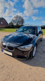 BMW 114i - PDC, SHZ, Licht-/Regensensor, Topzustand - schwarze BMW 114
