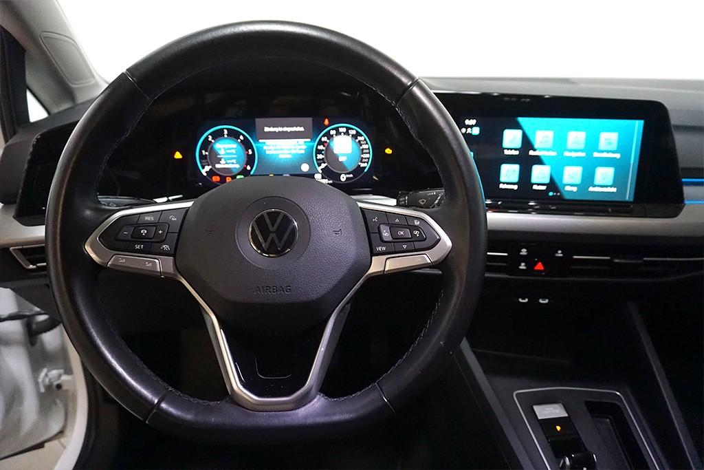 Volkswagen Golf 8 2.0TDI DSG Life Virtual AHK Sthz Navi, миниатюра 10