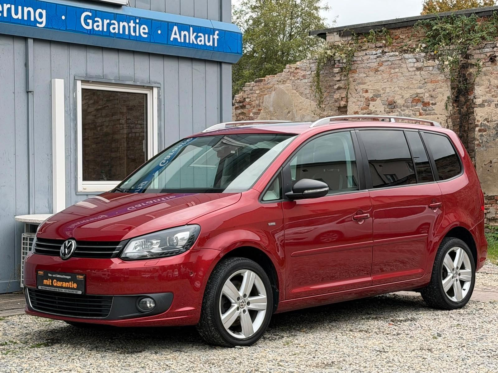 Volkswagen Touran 2.0 TDI DSG Life*140 PS*1.Hand*Temp*Navi