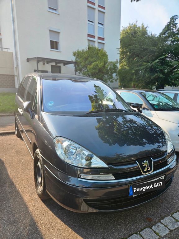 Peugeot 807