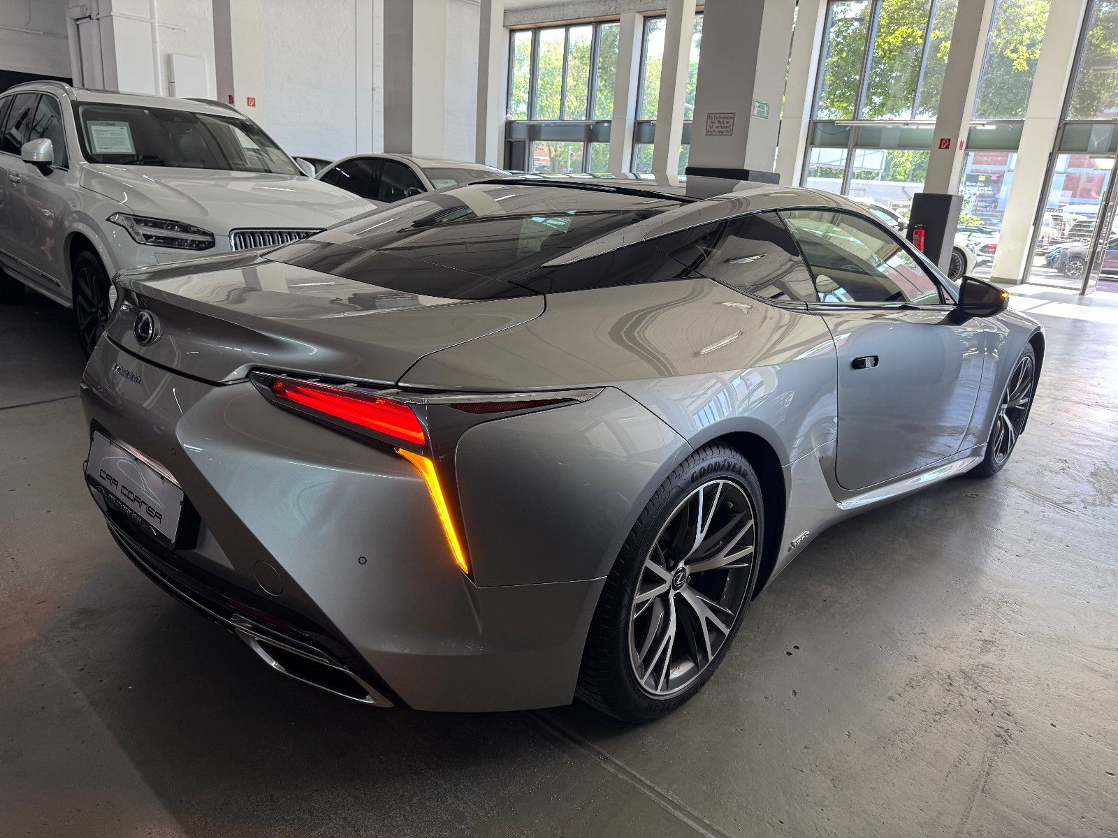 Lexus LC 500h COUPE PANO HUD LEVINSON TOURING PAKET