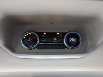 Ford Tourneo Custom Tit. 2.0 L2 NEUES MODELL