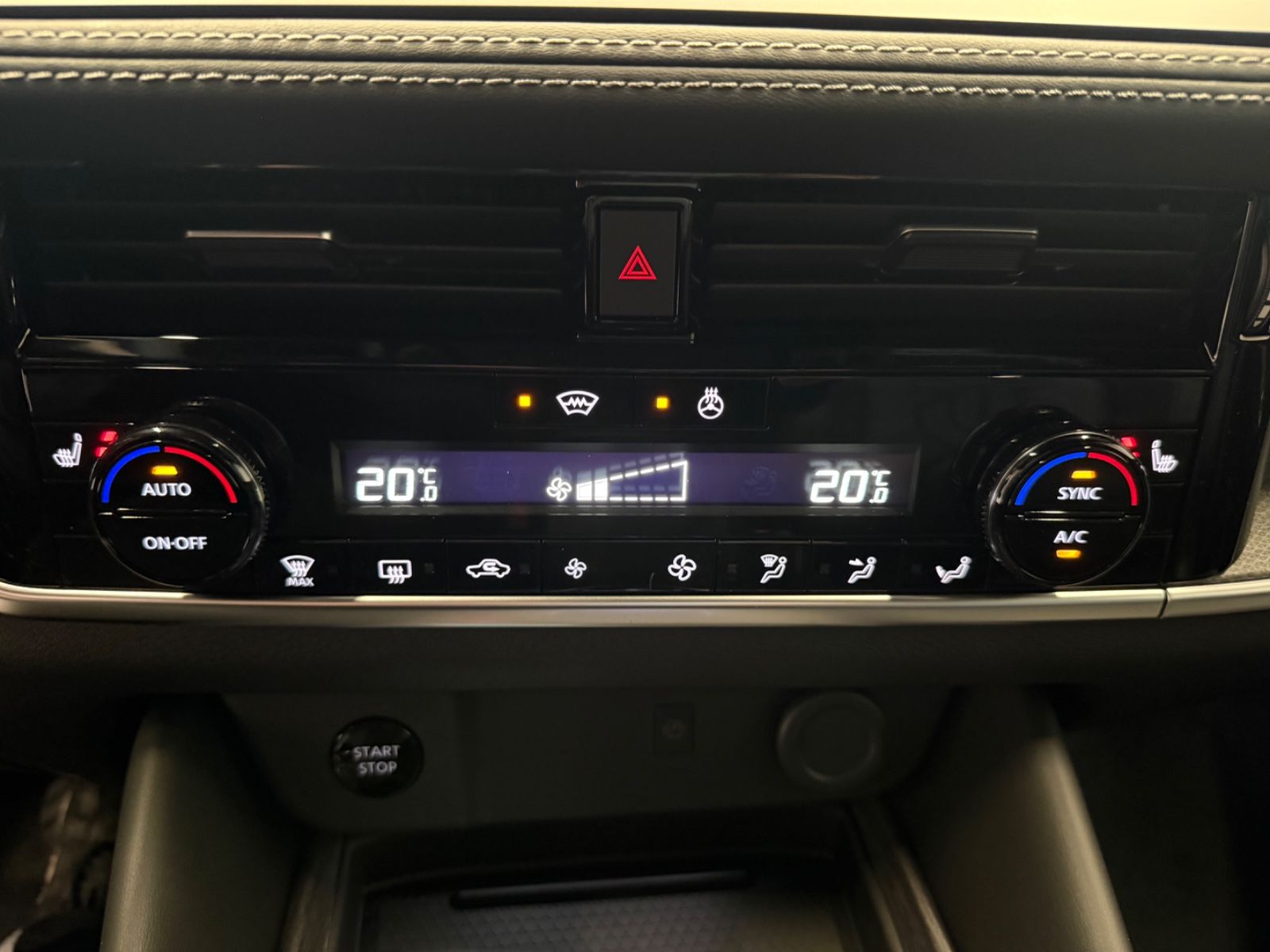 Fahrzeugabbildung Nissan Tekna e-Power 360° Kamera,  Navi