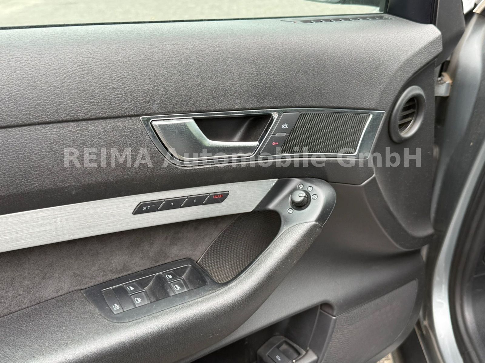 Fahrzeugabbildung Audi A6 Avant 2.7 TDI quattro, AHK, Xenon