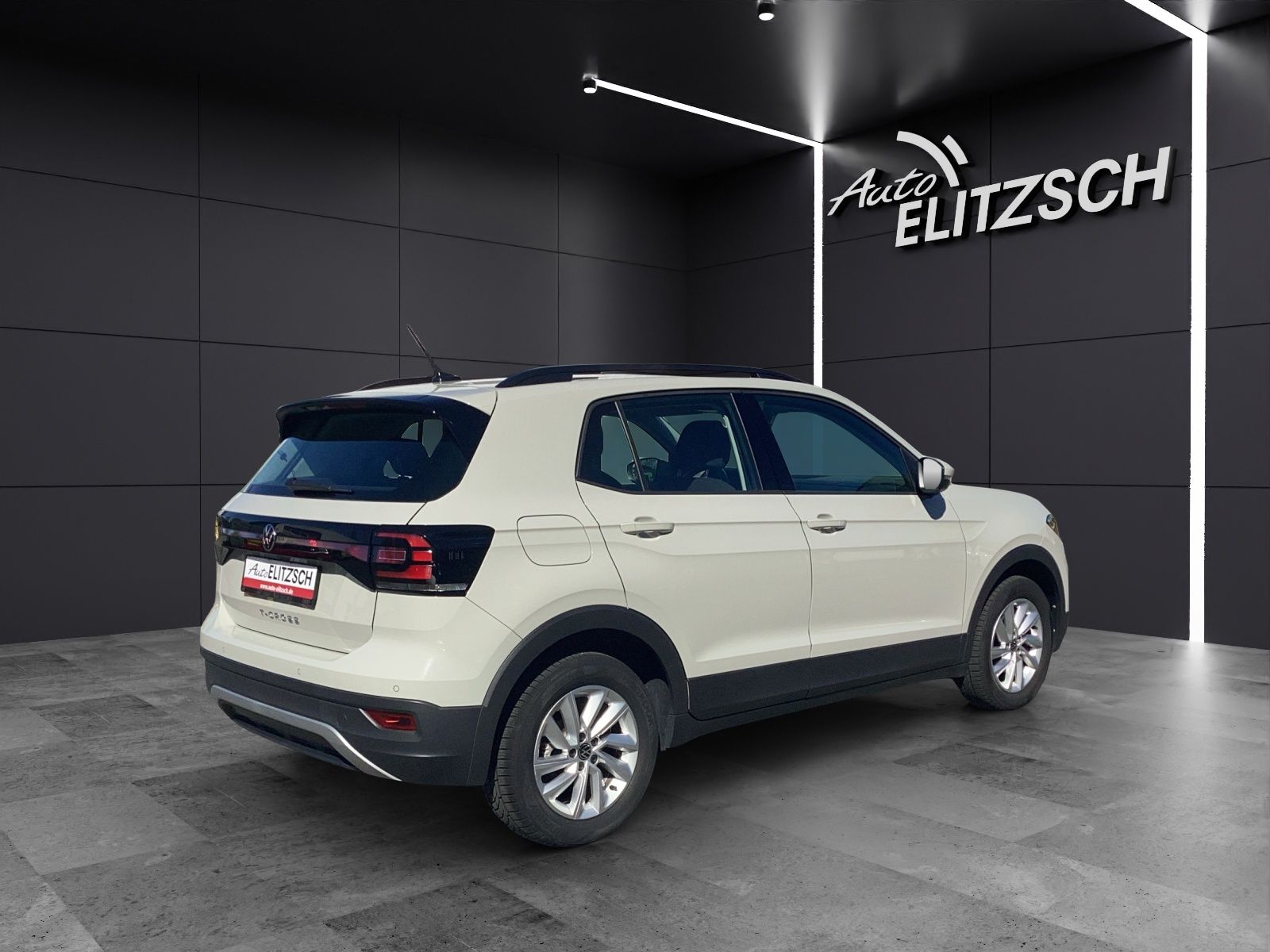 Fahrzeugabbildung Volkswagen T-Cross Life Navi Climatronic PDC SH LM