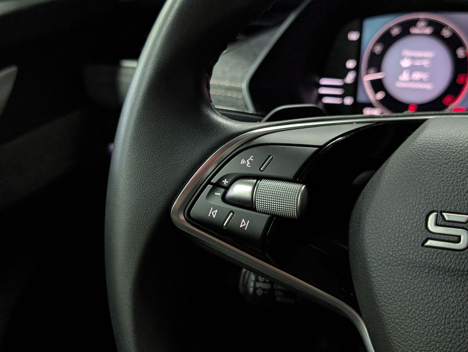 Fahrzeugabbildung SKODA Octavia 1.5 TSI mHEV Style ACC AHK 5J.-Garantie