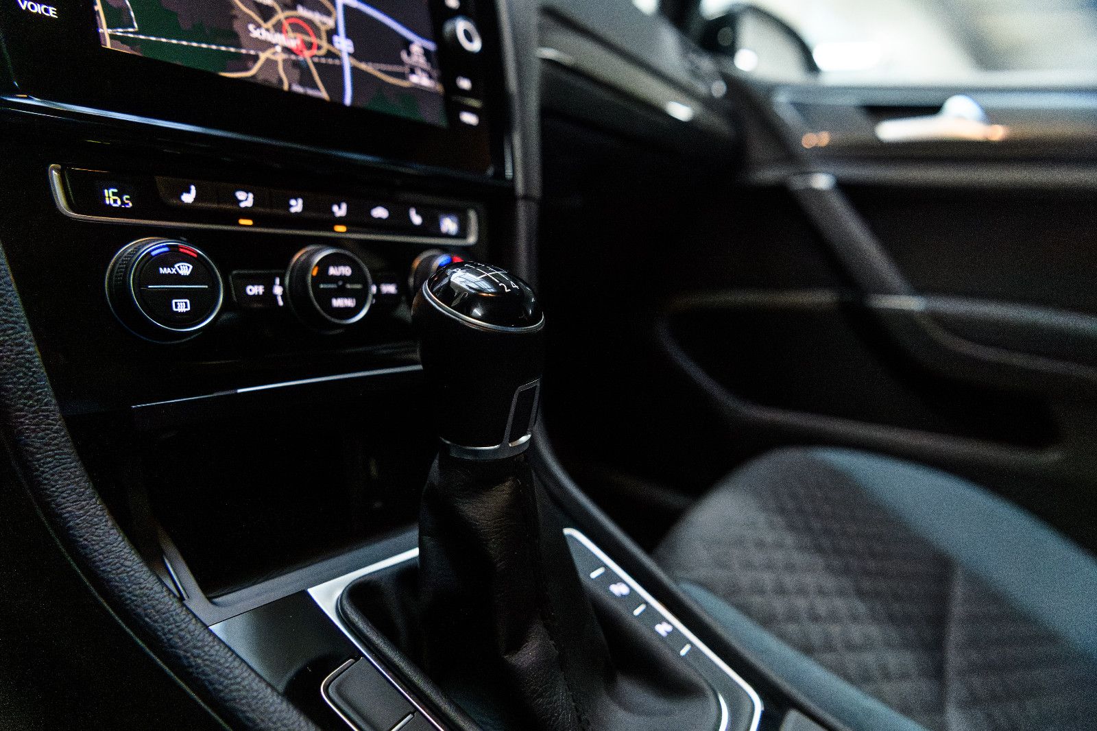 Fahrzeugabbildung Volkswagen Golf VII Lim. IQ.DRIVE