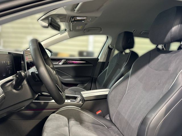 Passat Variant 2.0 TDI DSG ELEGANCE IQ.LIGHT+AHK