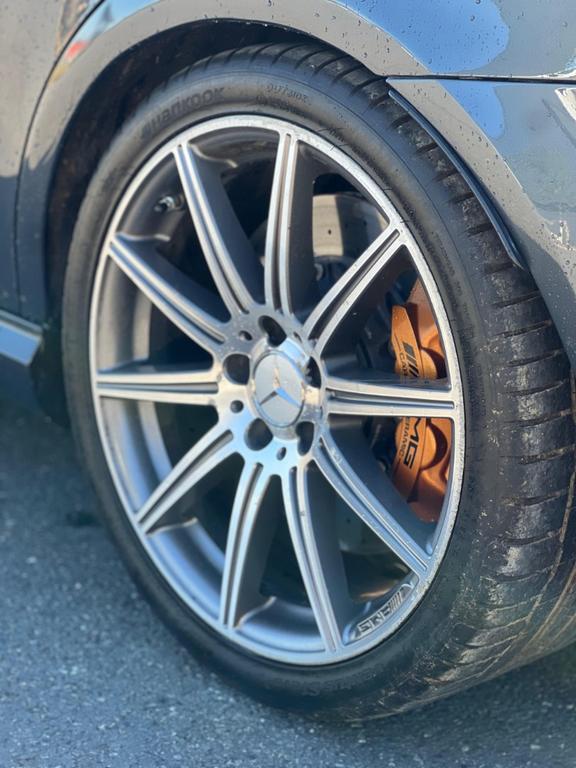 Mercedes-Benz E 63 AMG