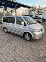 Volkswagen Wohnwagen Multivan 2.5 174 PS - : Wohnwagen